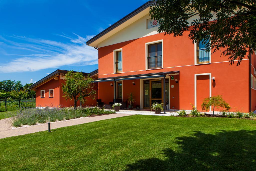 Agriturismo La Chiocciola ซาชิเล ภายนอก รูปภาพ